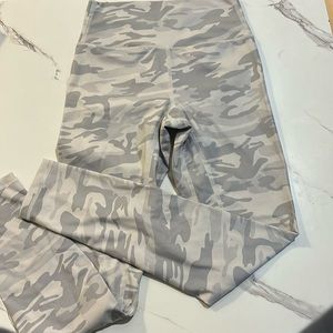 Impakt camo leggings